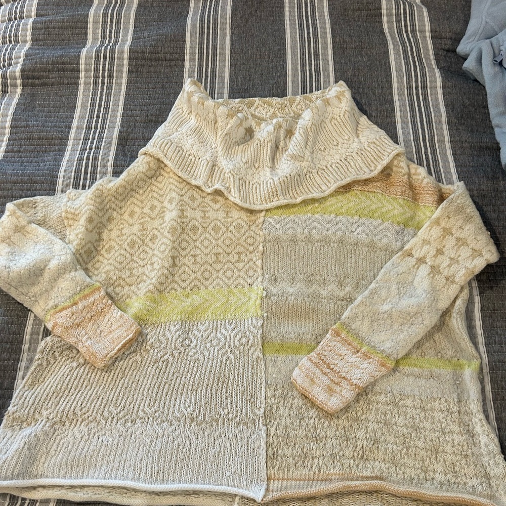 Free PeopleWomen's Cream and Yellow Lightweight Sweater Size XS